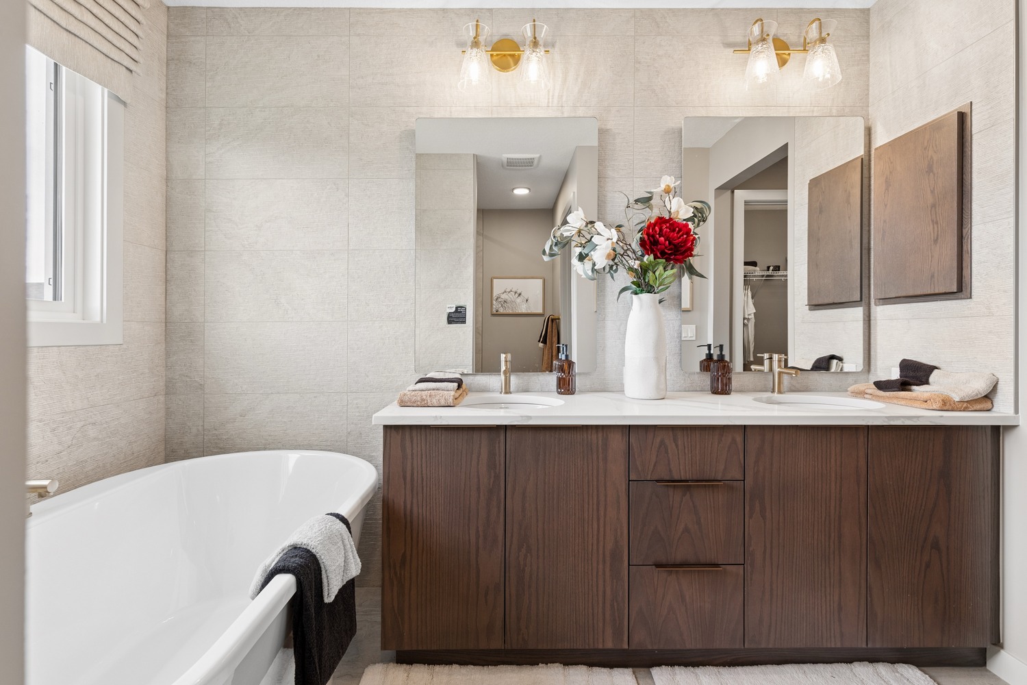 20260615-21 Amblestone Cres NW-166_sm