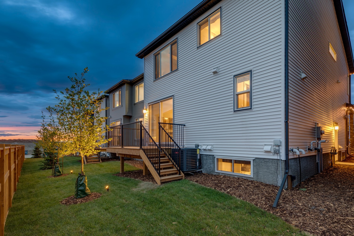 20260616- 21 Amblestone Cres NW Twilight-13_sm
