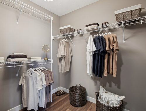 Brenton – Walk-In Closet